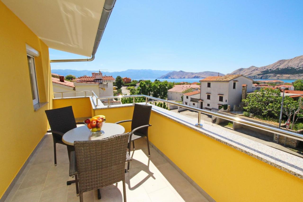 Apartments With A Parking Space Baska, Krk - 18716 المظهر الخارجي الصورة