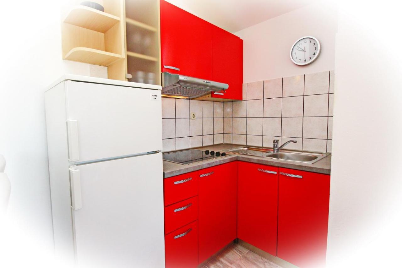 Apartments With A Parking Space Baska, Krk - 18716 المظهر الخارجي الصورة